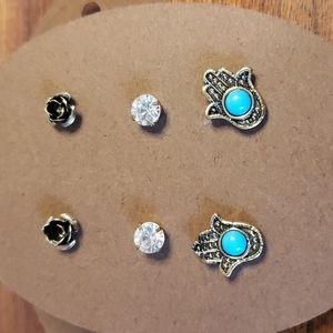 💙10 for $20- stud earrings